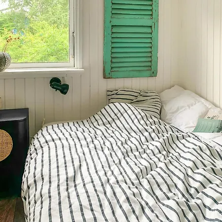 4 Bedroom Beautiful In Ebeltoft